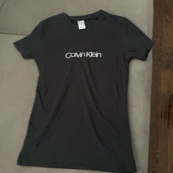 Calvin Klein tee - Picture 1 of 2